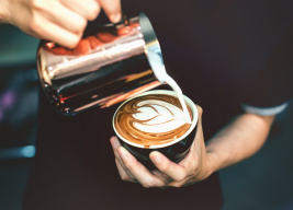 Restaurants & Cafes